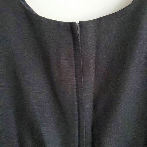 Kira | Colour block black dress - Size 6 sheath with sleeves - Picture 8 of 16